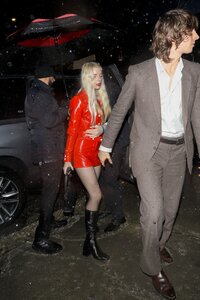 Anya-Taylor-Joy-Red-Mini-Skirt-Upskirt-10.jpg