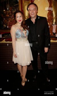 myriam-charleins-et-christophe-gans-participant-au-salon-de-la-collection-pret-a-porter-de-chr...jpg